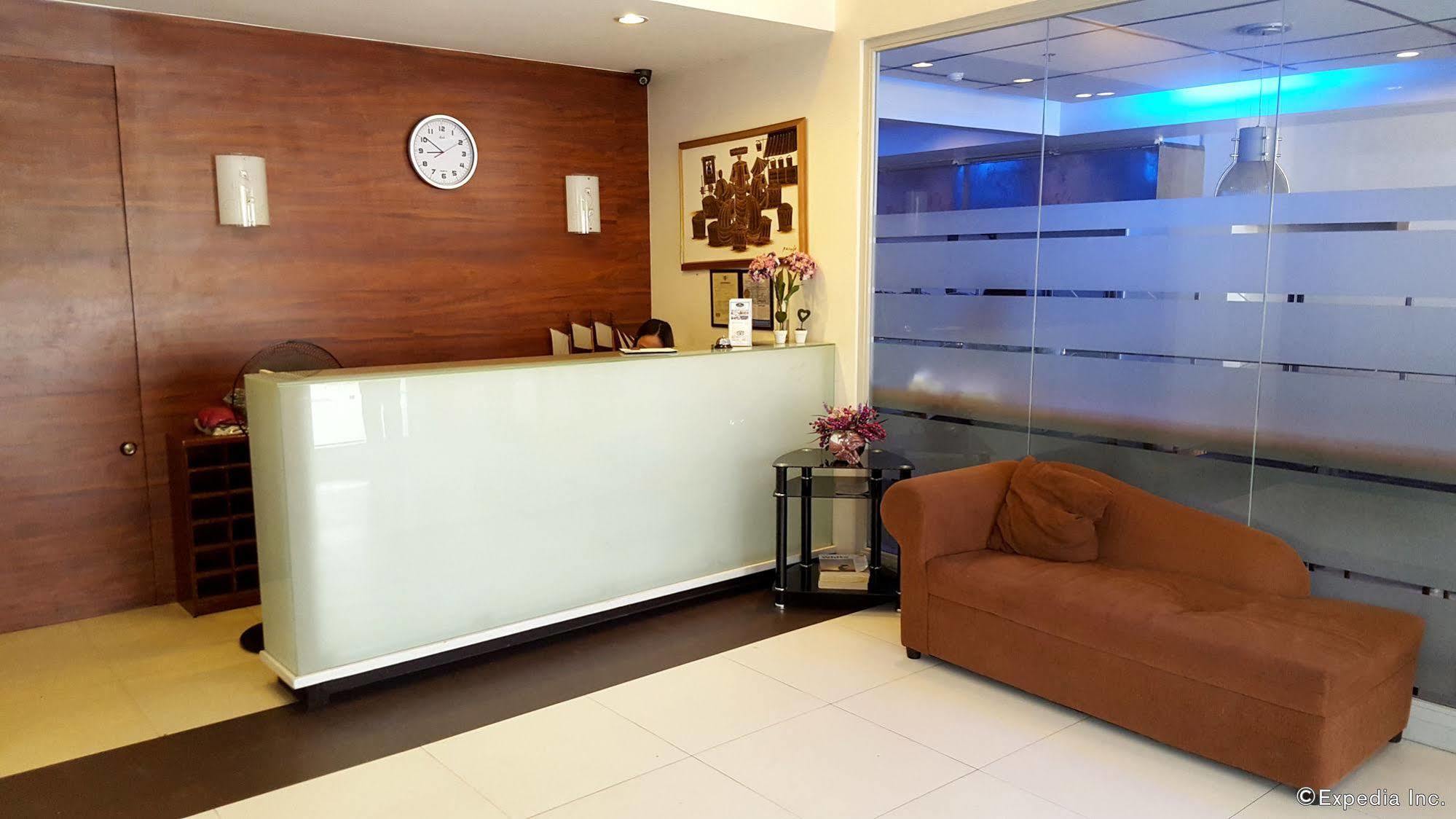 M Suites Hotel Makati City Exterior foto